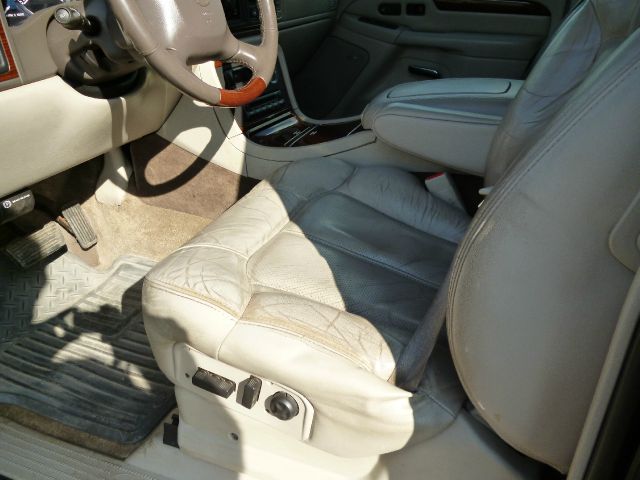 2002 Cadillac Escalade EX - DUAL Power Doors