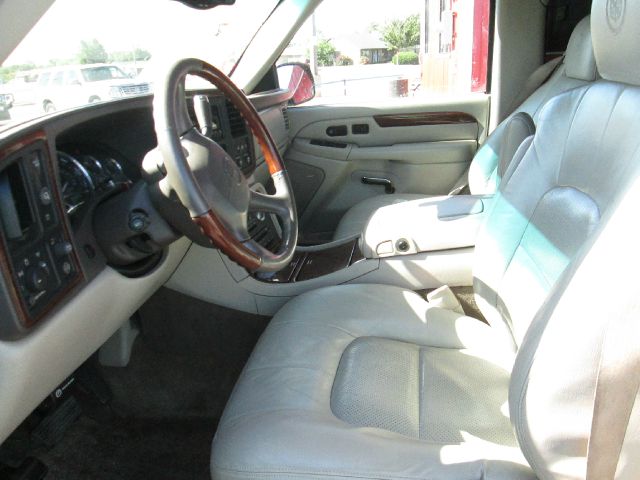 2002 Cadillac Escalade EX - DUAL Power Doors