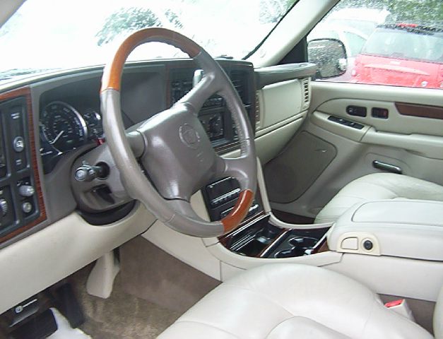 2002 Cadillac Escalade EX - DUAL Power Doors