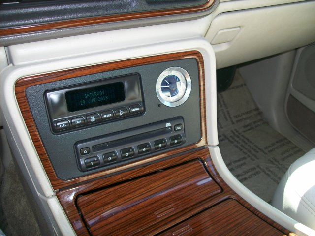 2002 Cadillac Escalade EX - DUAL Power Doors