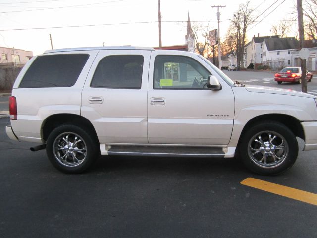 2003 Cadillac Escalade EX - DUAL Power Doors