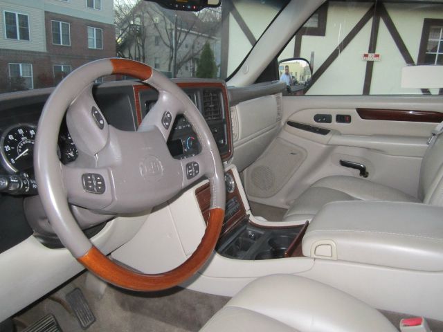 2003 Cadillac Escalade EX - DUAL Power Doors