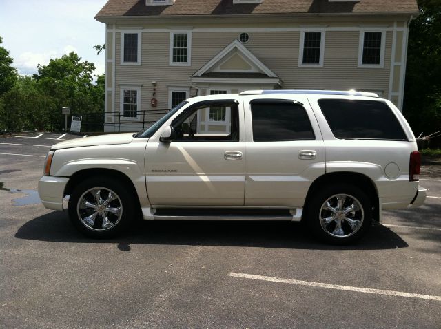 2003 Cadillac Escalade EX - DUAL Power Doors