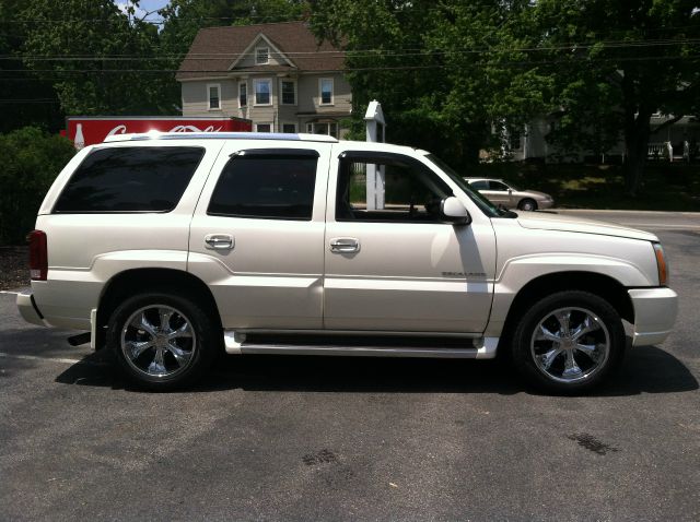 2003 Cadillac Escalade EX - DUAL Power Doors