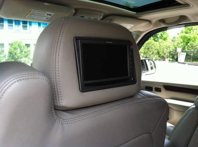 2003 Cadillac Escalade EX - DUAL Power Doors