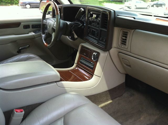 2003 Cadillac Escalade EX - DUAL Power Doors