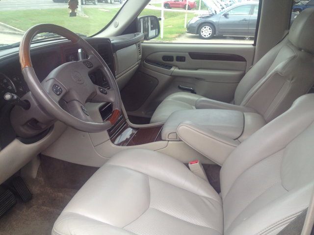 2003 Cadillac Escalade EX - DUAL Power Doors