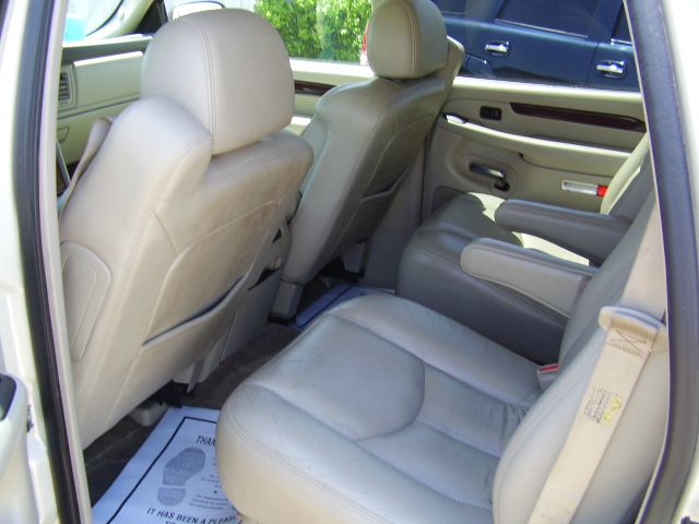 2003 Cadillac Escalade EX - DUAL Power Doors