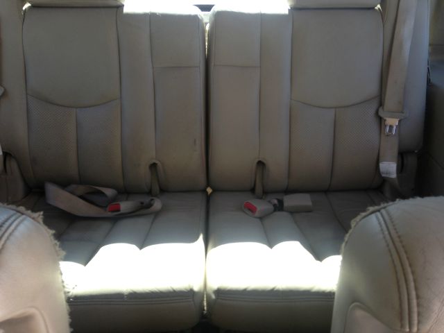 2003 Cadillac Escalade EX - DUAL Power Doors