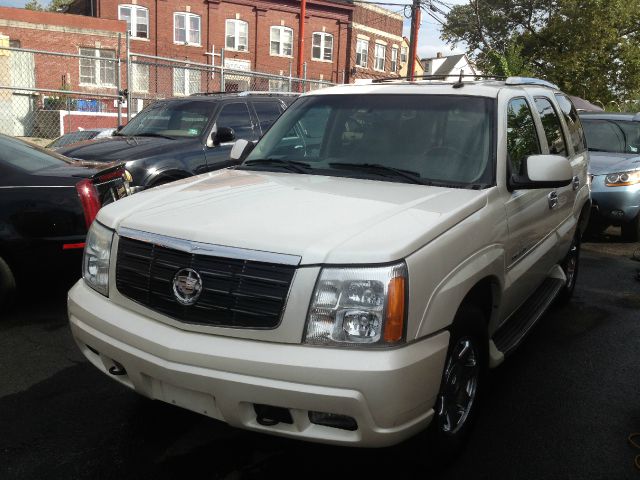 2003 Cadillac Escalade EX - DUAL Power Doors