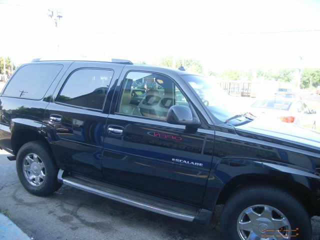 2003 Cadillac Escalade EX - DUAL Power Doors