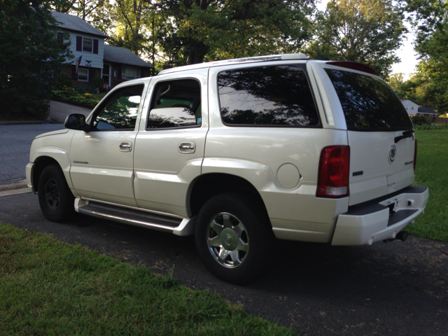 2003 Cadillac Escalade EX - DUAL Power Doors