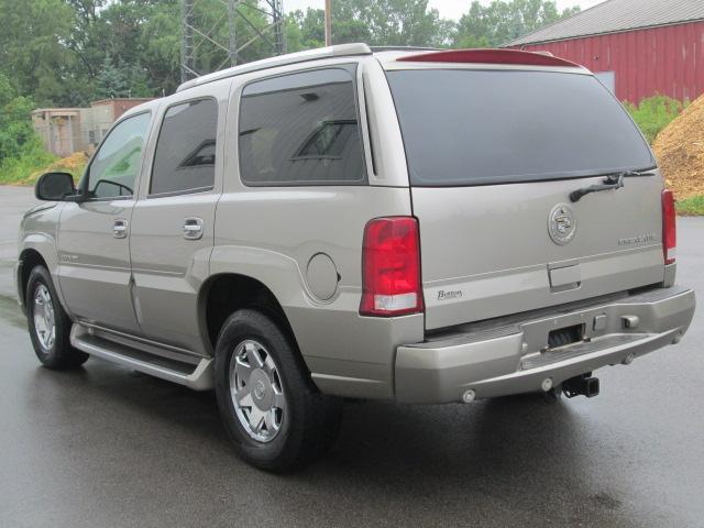 2003 Cadillac Escalade Unknown