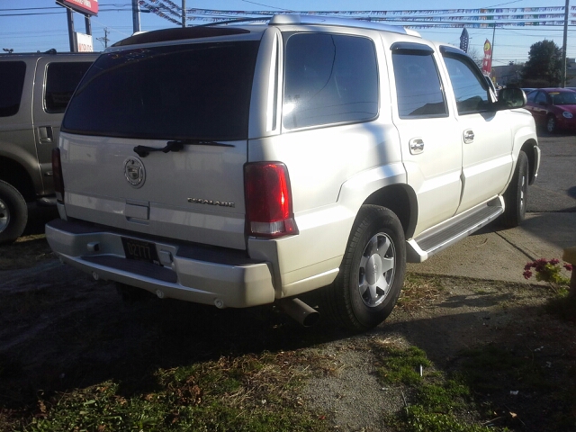 2003 Cadillac Escalade EX - DUAL Power Doors