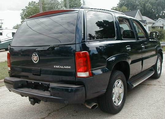 2004 Cadillac Escalade LS Flex Fuel 4x4 This Is One Of Our Best Bargains