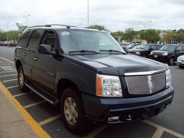 2004 Cadillac Escalade EX - DUAL Power Doors