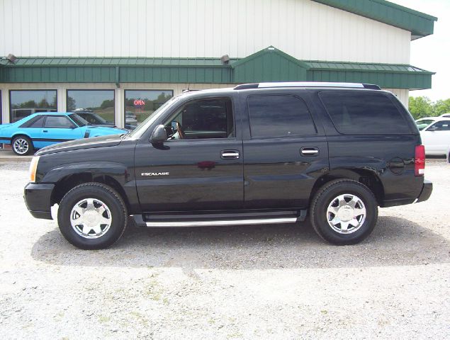 2004 Cadillac Escalade EX - DUAL Power Doors