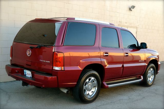 2004 Cadillac Escalade Quad Cab 4x4 Shortbox Lariat