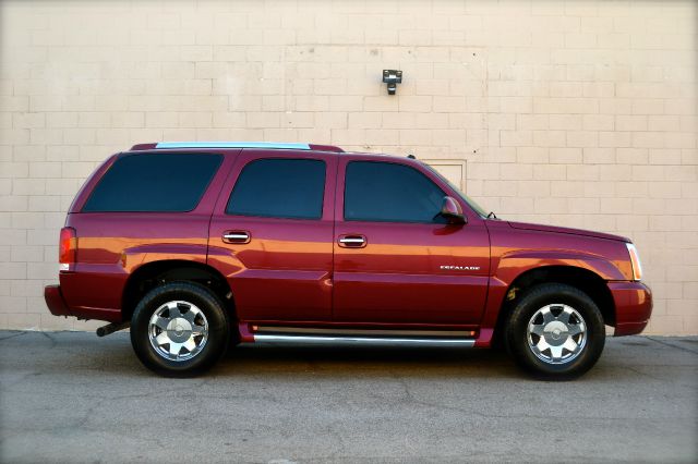 2004 Cadillac Escalade Quad Cab 4x4 Shortbox Lariat