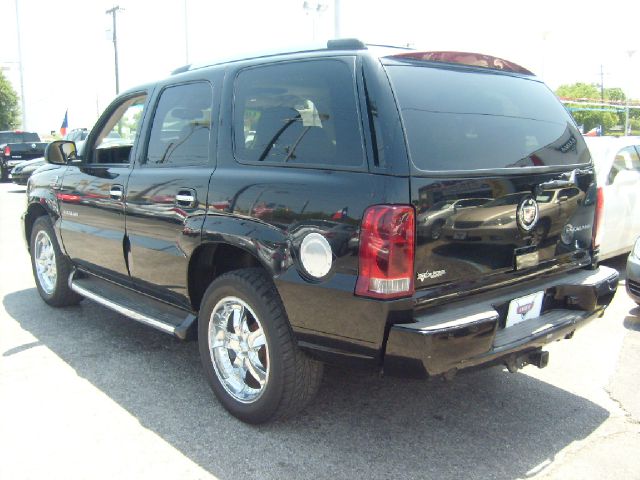 2004 Cadillac Escalade EX - DUAL Power Doors
