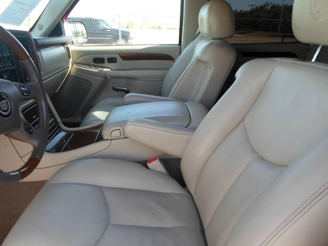 2004 Cadillac Escalade EX - DUAL Power Doors