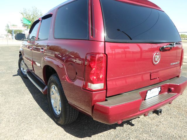 2004 Cadillac Escalade EX - DUAL Power Doors