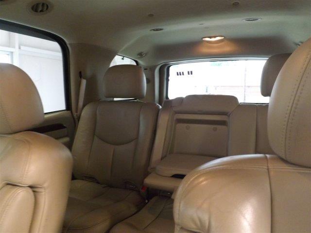 2004 Cadillac Escalade Unknown