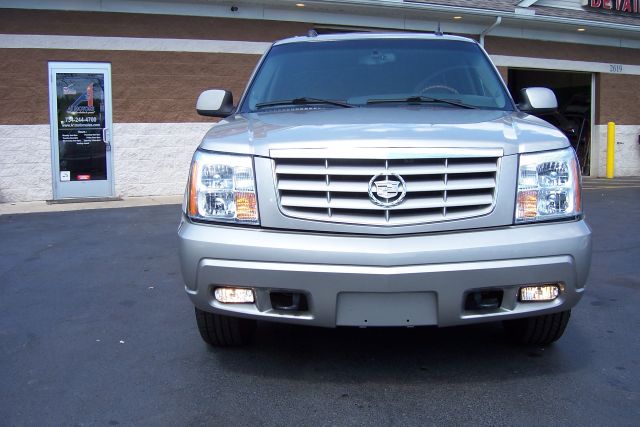 2004 Cadillac Escalade EX - DUAL Power Doors