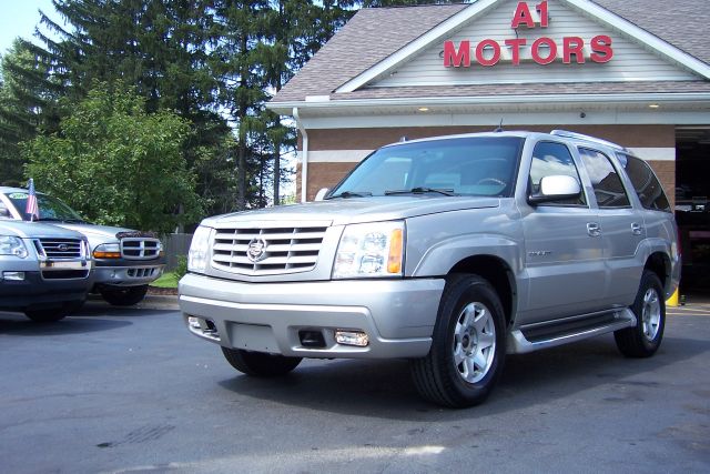 2004 Cadillac Escalade EX - DUAL Power Doors
