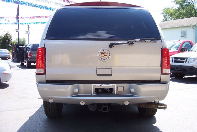 2004 Cadillac Escalade EX - DUAL Power Doors
