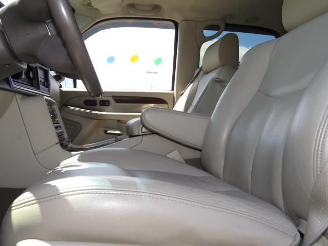 2004 Cadillac Escalade EX - DUAL Power Doors