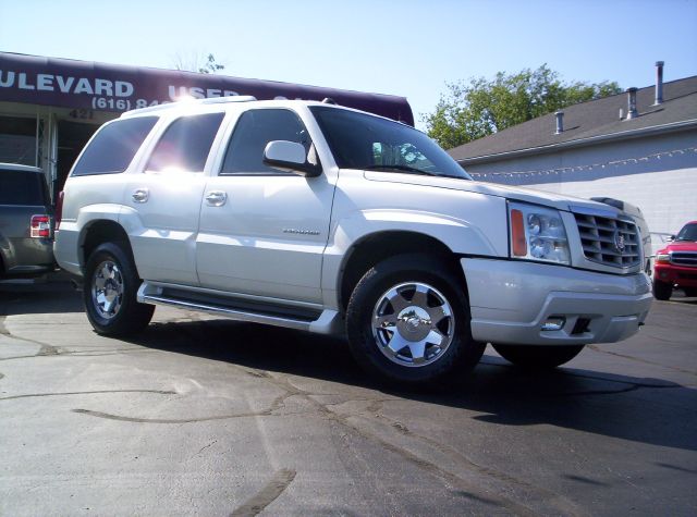 2004 Cadillac Escalade EX - DUAL Power Doors