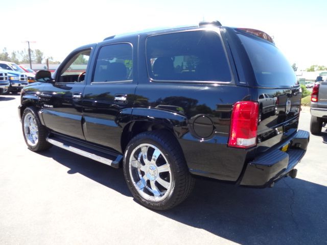 2004 Cadillac Escalade EX - DUAL Power Doors