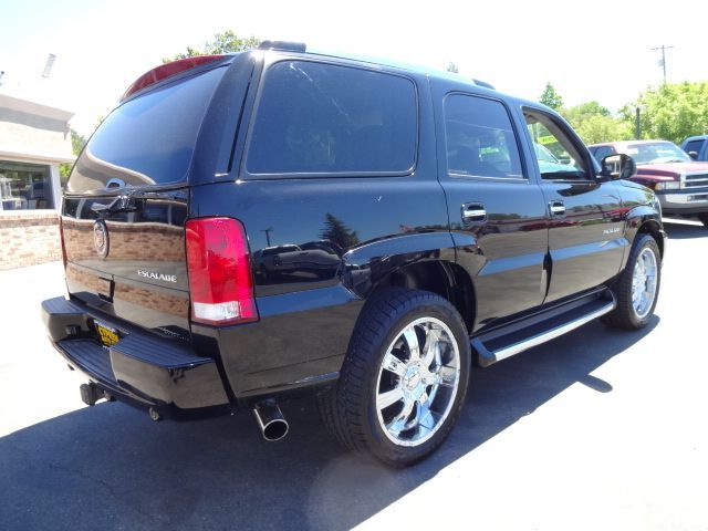 2004 Cadillac Escalade EX - DUAL Power Doors