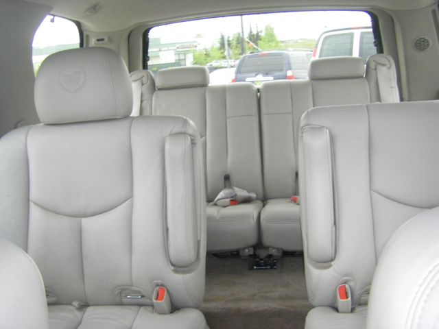 2004 Cadillac Escalade EX - DUAL Power Doors