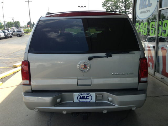 2004 Cadillac Escalade EX - DUAL Power Doors