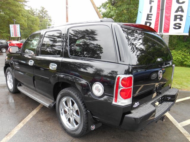 2005 Cadillac Escalade 1500 SLE Ext. Cab 2WD