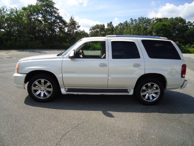 2005 Cadillac Escalade EX - DUAL Power Doors