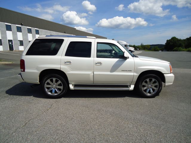 2005 Cadillac Escalade EX - DUAL Power Doors