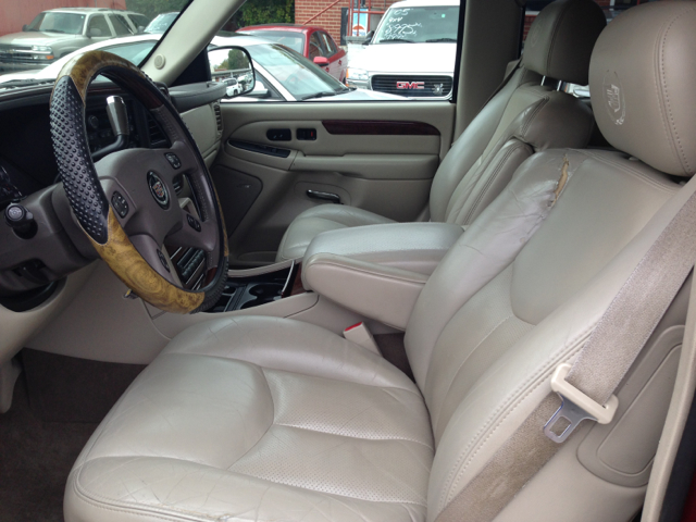 2005 Cadillac Escalade EX - DUAL Power Doors