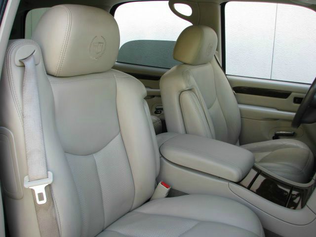 2005 Cadillac Escalade EX - DUAL Power Doors