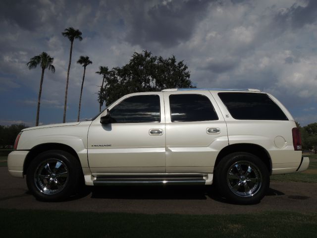 2005 Cadillac Escalade EX - DUAL Power Doors
