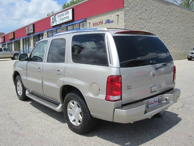 2005 Cadillac Escalade EX - DUAL Power Doors