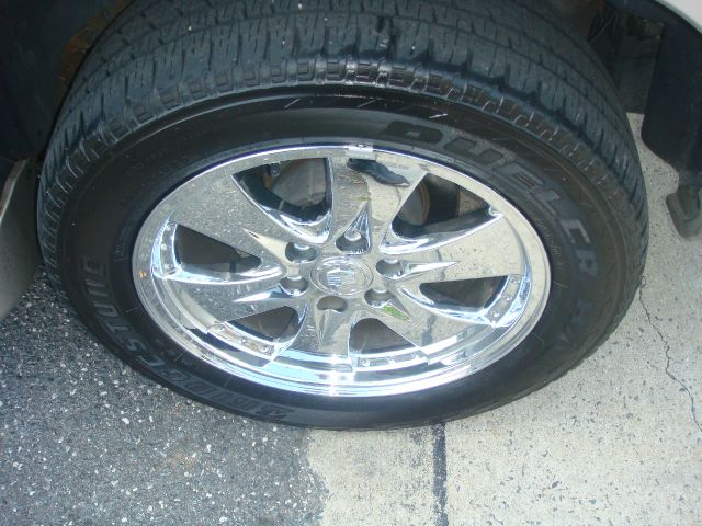 2005 Cadillac Escalade EX - DUAL Power Doors