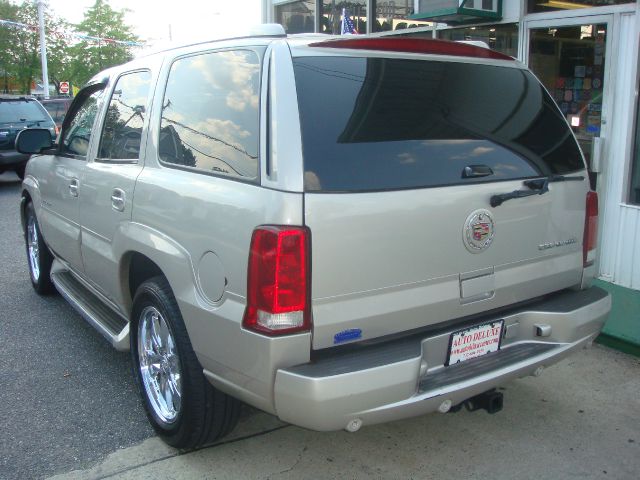 2005 Cadillac Escalade EX - DUAL Power Doors