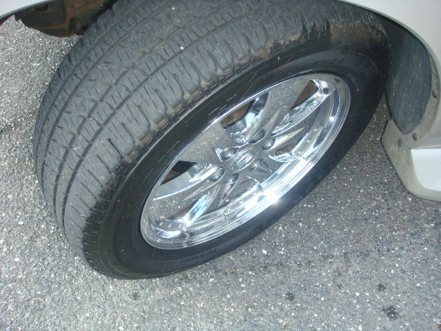 2005 Cadillac Escalade EX - DUAL Power Doors