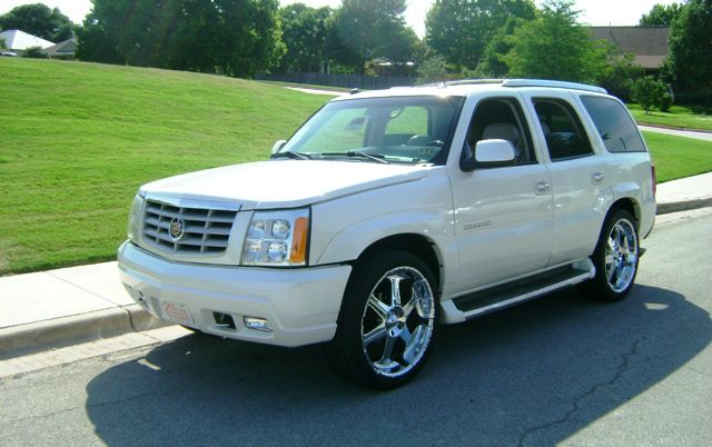 2005 Cadillac Escalade EX - DUAL Power Doors