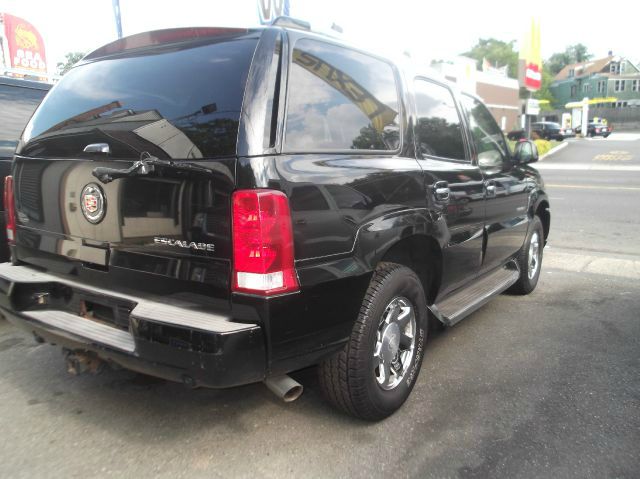 2005 Cadillac Escalade EX - DUAL Power Doors
