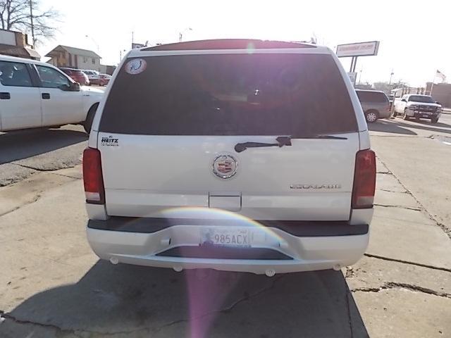 2006 Cadillac Escalade Unknown