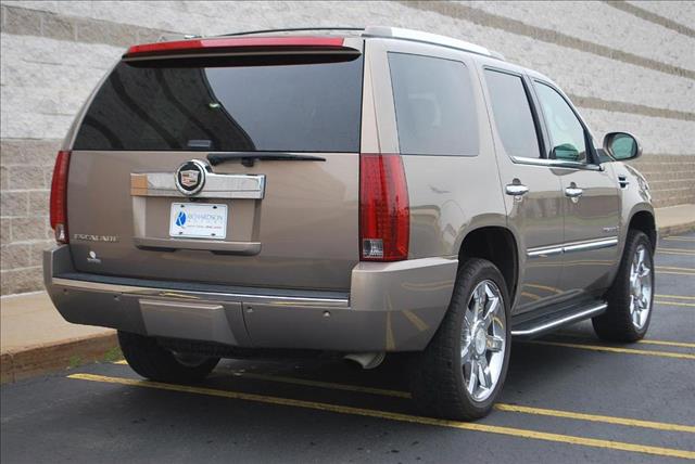 2007 Cadillac Escalade Base